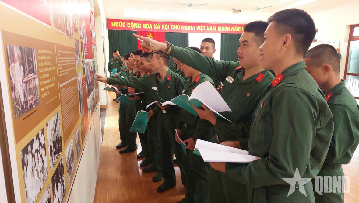 Trung đoàn 98 (Sư đoàn 316): Cán-binh chung sức trẻ, quyết tâm hoàn thành xuất sắc nhiệm vụ